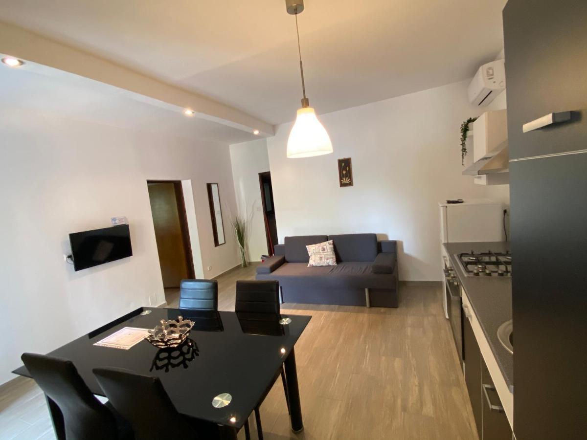 Apartments Tajana Novigrad Istria Buitenkant foto