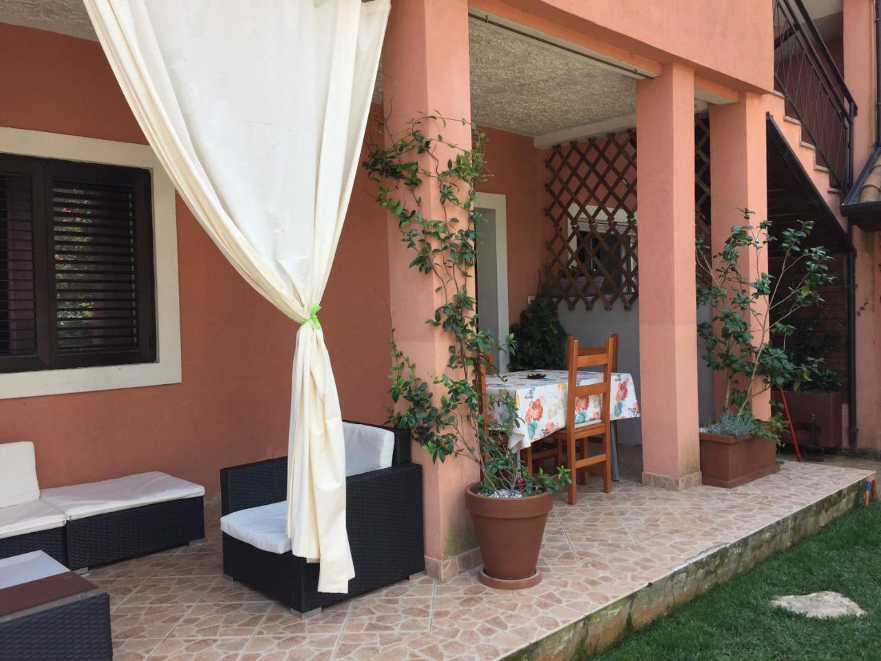 Apartments Tajana Novigrad Istria Buitenkant foto